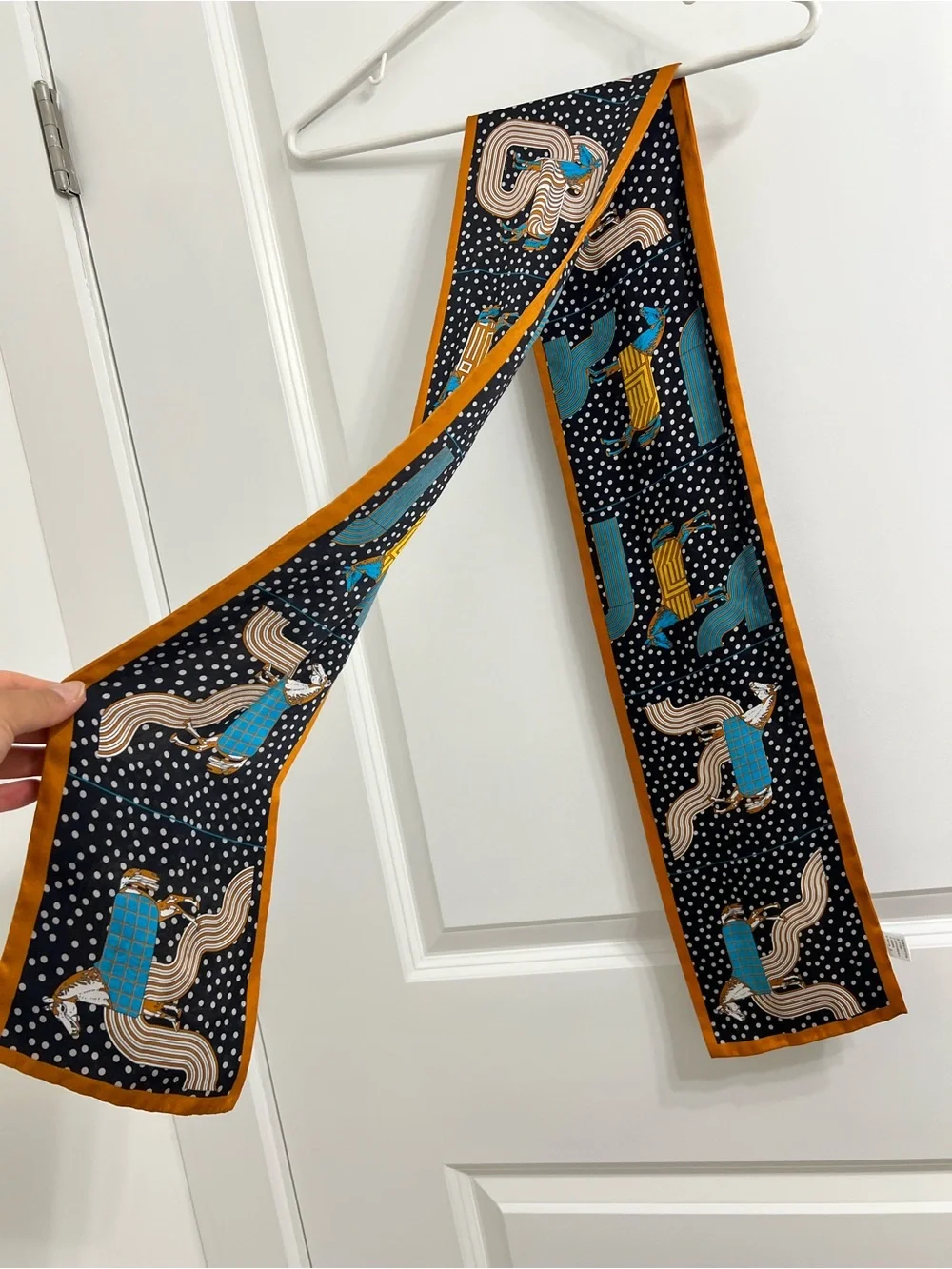 100% Silk Black & Teal Horse Motif Wall Scarf - Unbranded